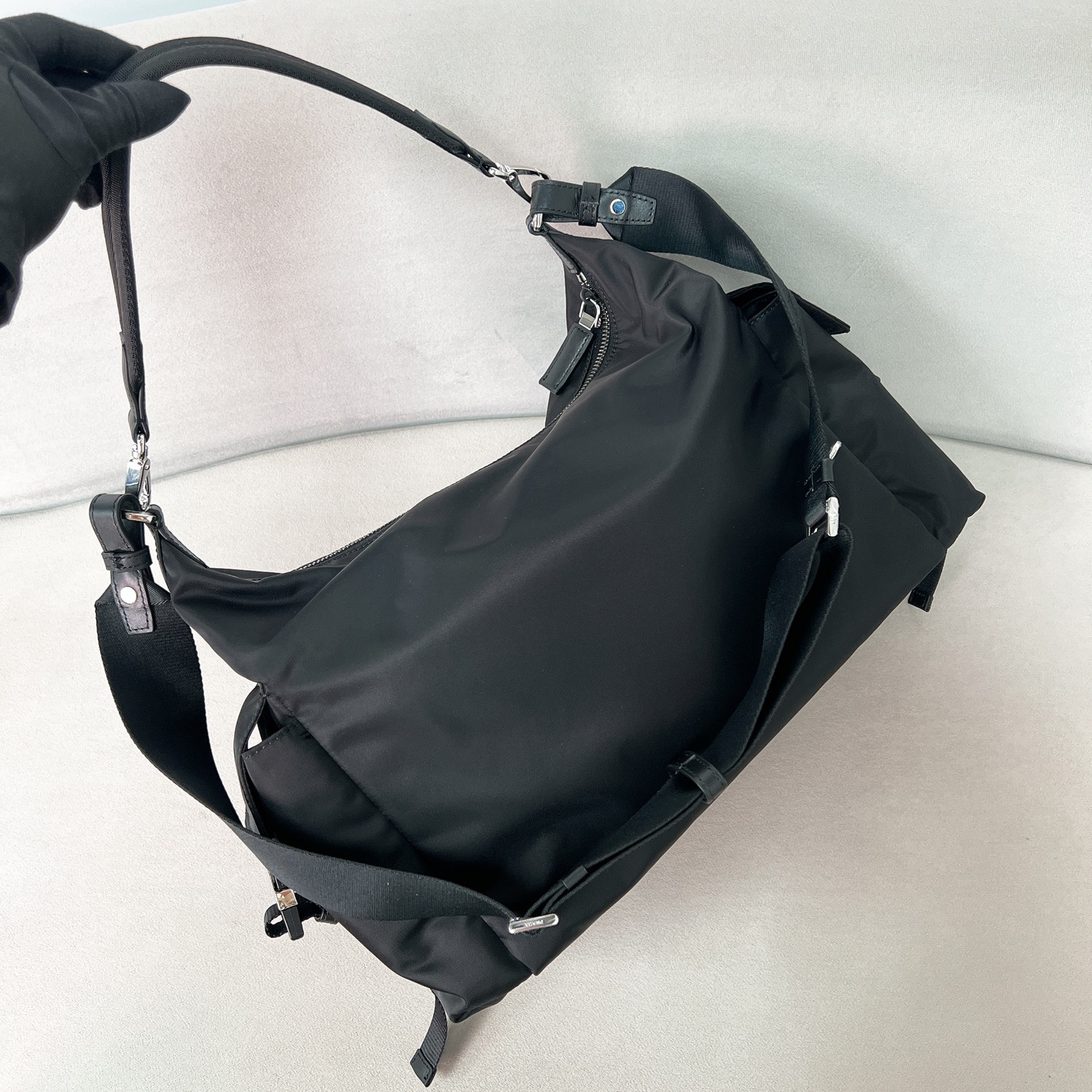 [TOP] PRADA Men's Explore Messenger Bag 43x29.5x15cm - Black