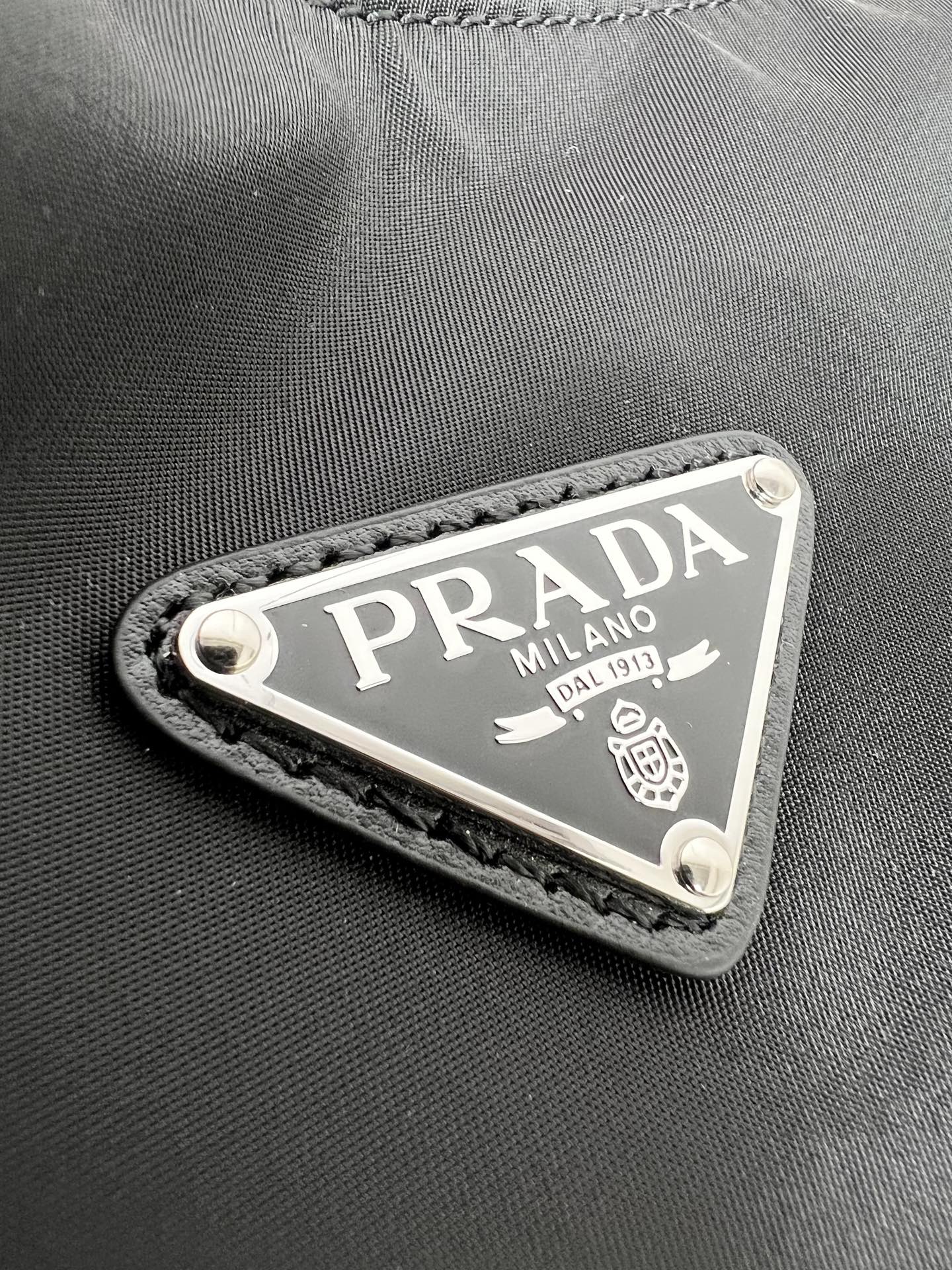 [TOP] PRADA Men's Explore Messenger Bag 43x29.5x15cm - Black