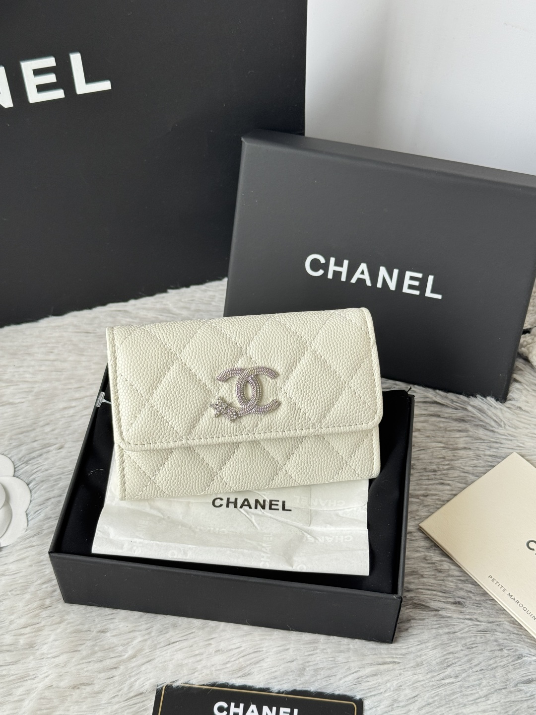 [TOP] CHANEL Card Holder with Star on Logo Calfskin 11x8.5x3cm - 7 Color