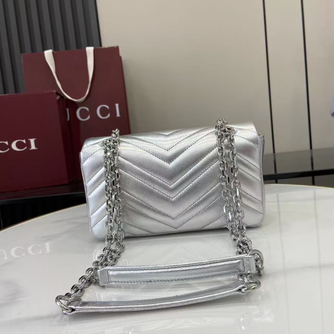 [TOP] GUCCI GG Marmont Bag 22x 12.5x 6 cm - Sliver