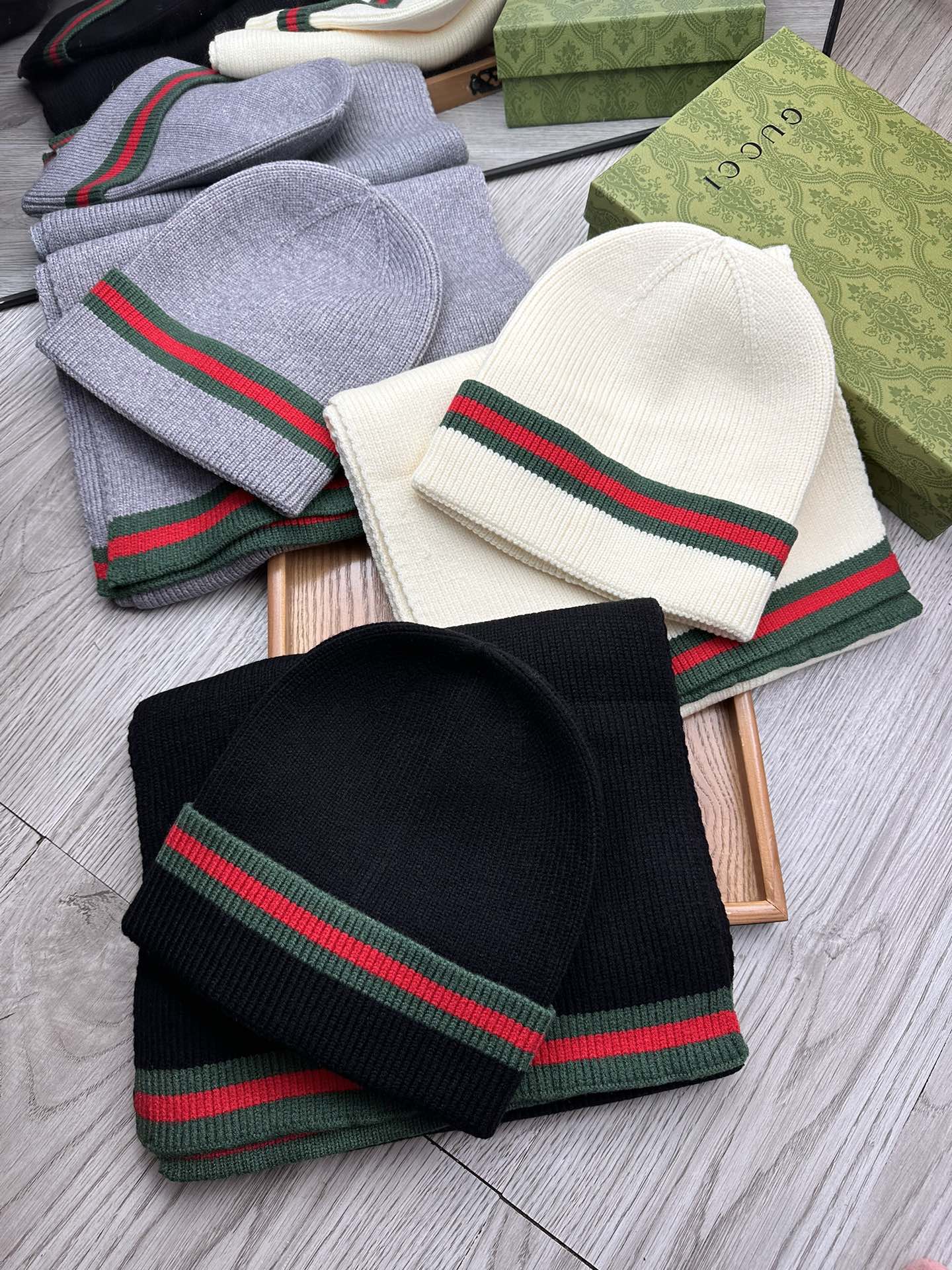 [TOP] GUCCI Knitted Hat Sets - 3 Colors