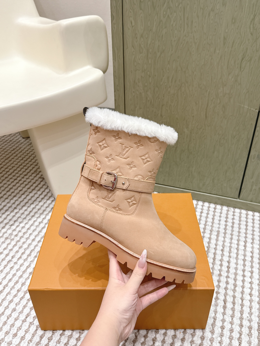 [TOP] Louis Vuitton LV Short Boots - 3 Colors