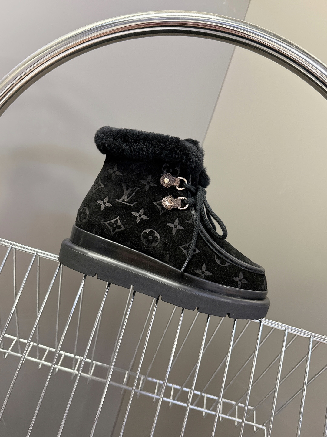 [TOP] Louis Vuitton LV Short Boots - 3 Colors
