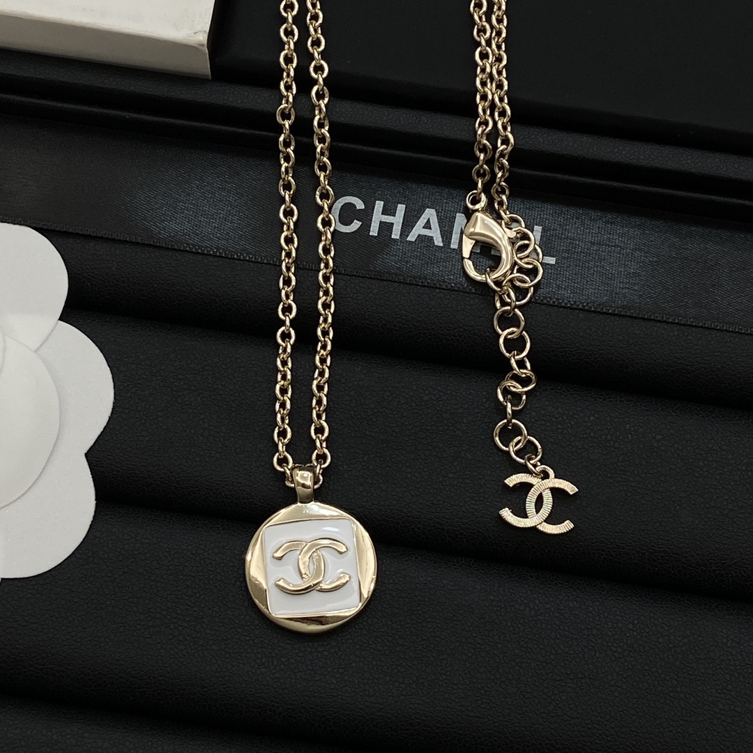 [TOP] CHANEL Necklace Bracelet Earrings Set - Gold