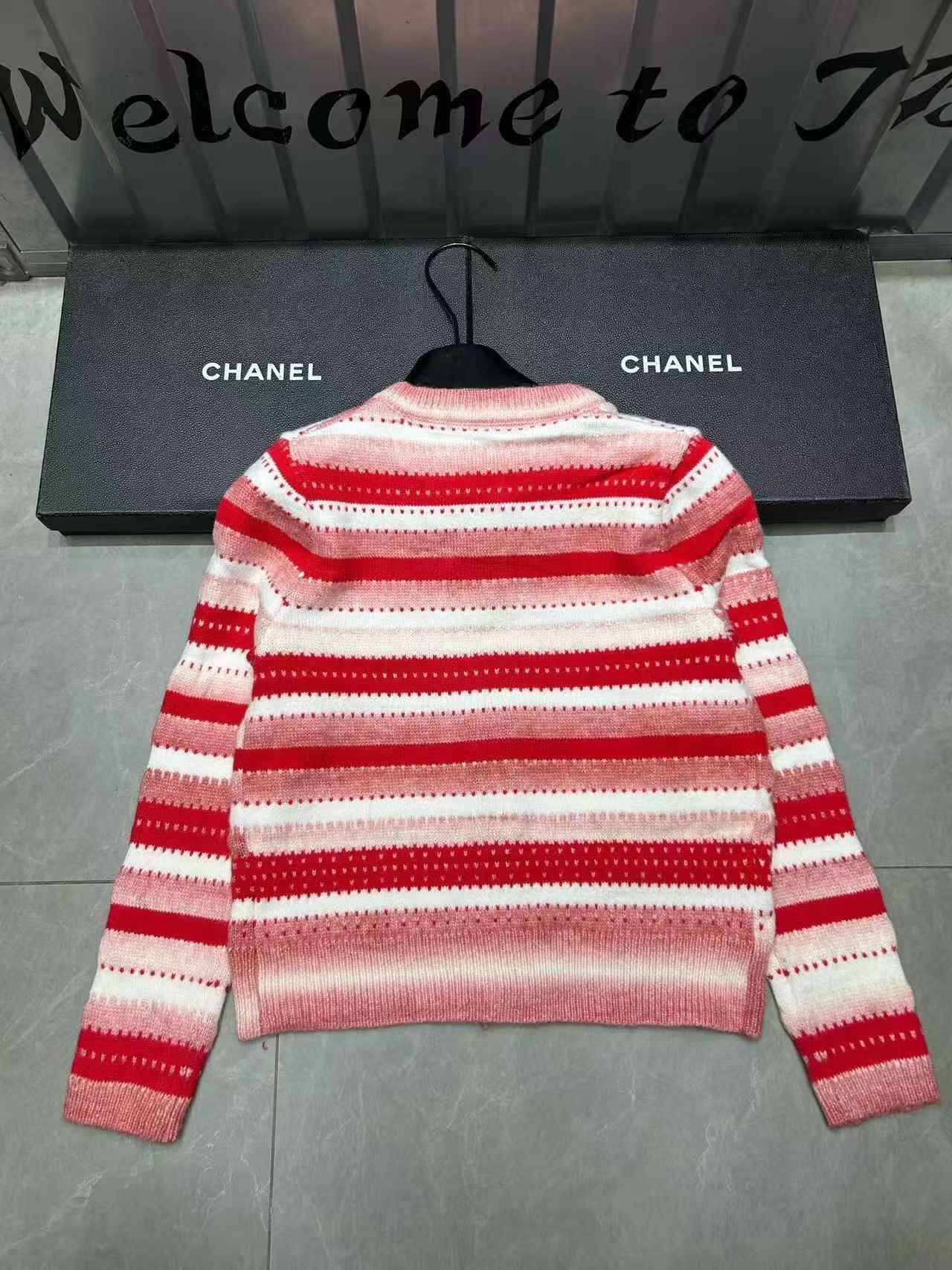 [TOP] Miu Miu Sweater - Red