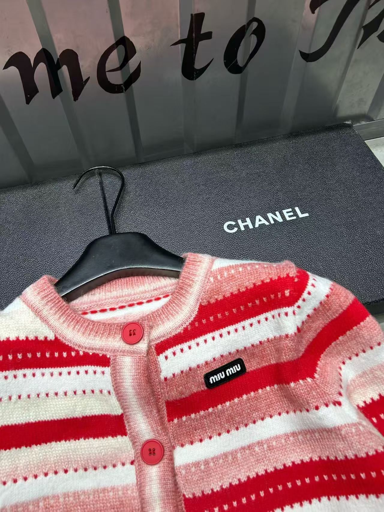 [TOP] Miu Miu Sweater - Red