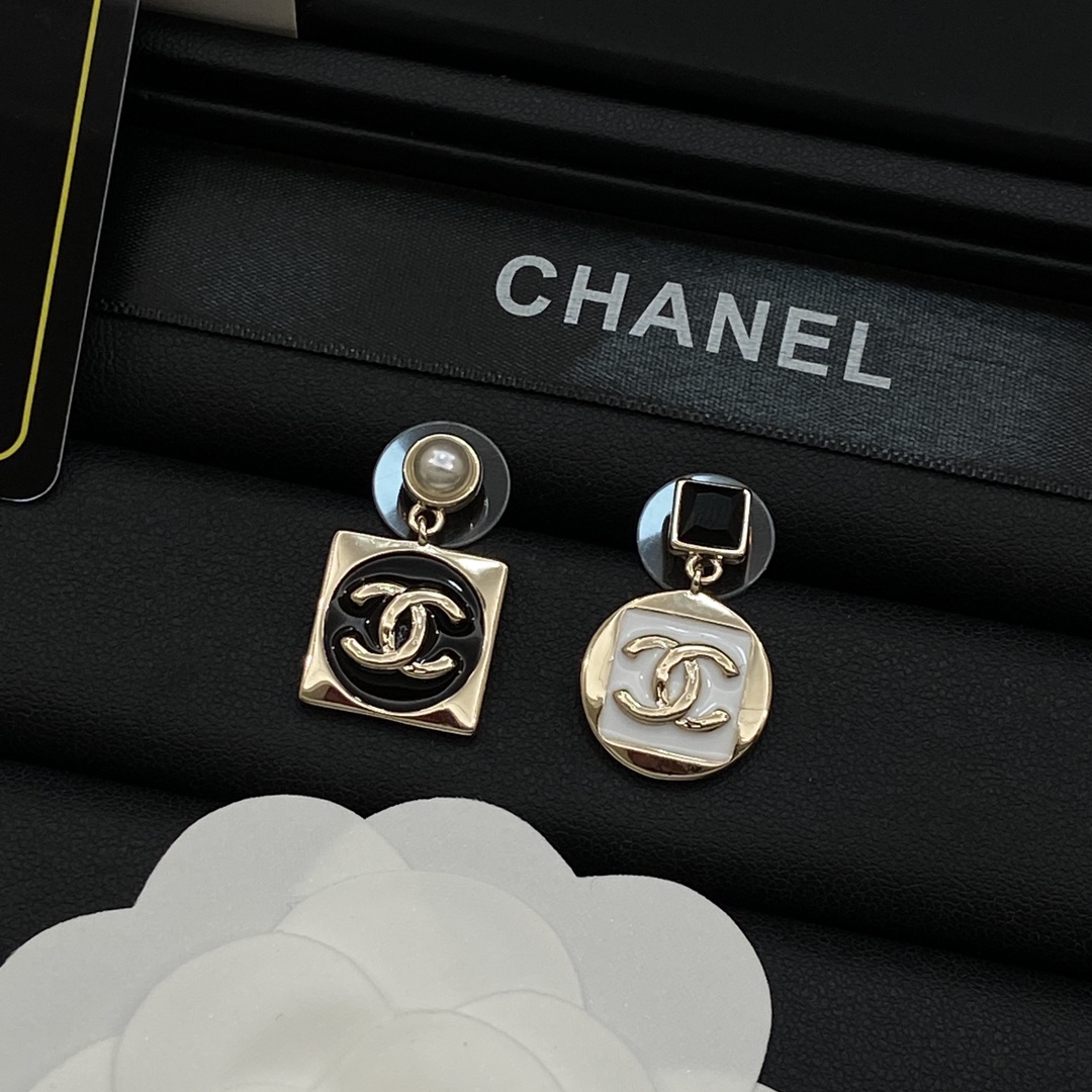 [TOP] CHANEL Necklace Bracelet Earrings Set - Gold