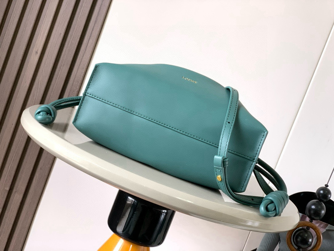 [TOP] LOEWE Flamenco Bag Cowhide Leather 23×18×9 cm/30×10.5×24.5 cm - Aden Green