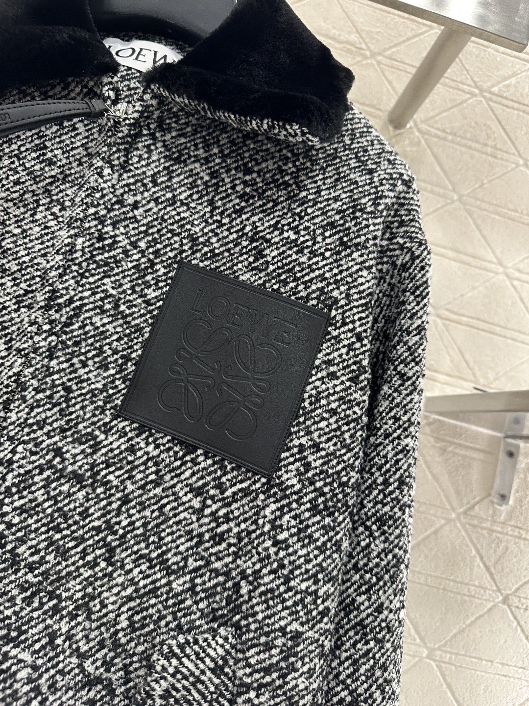 [TOP] LOEWE Fur-collared Wool Coat - Black