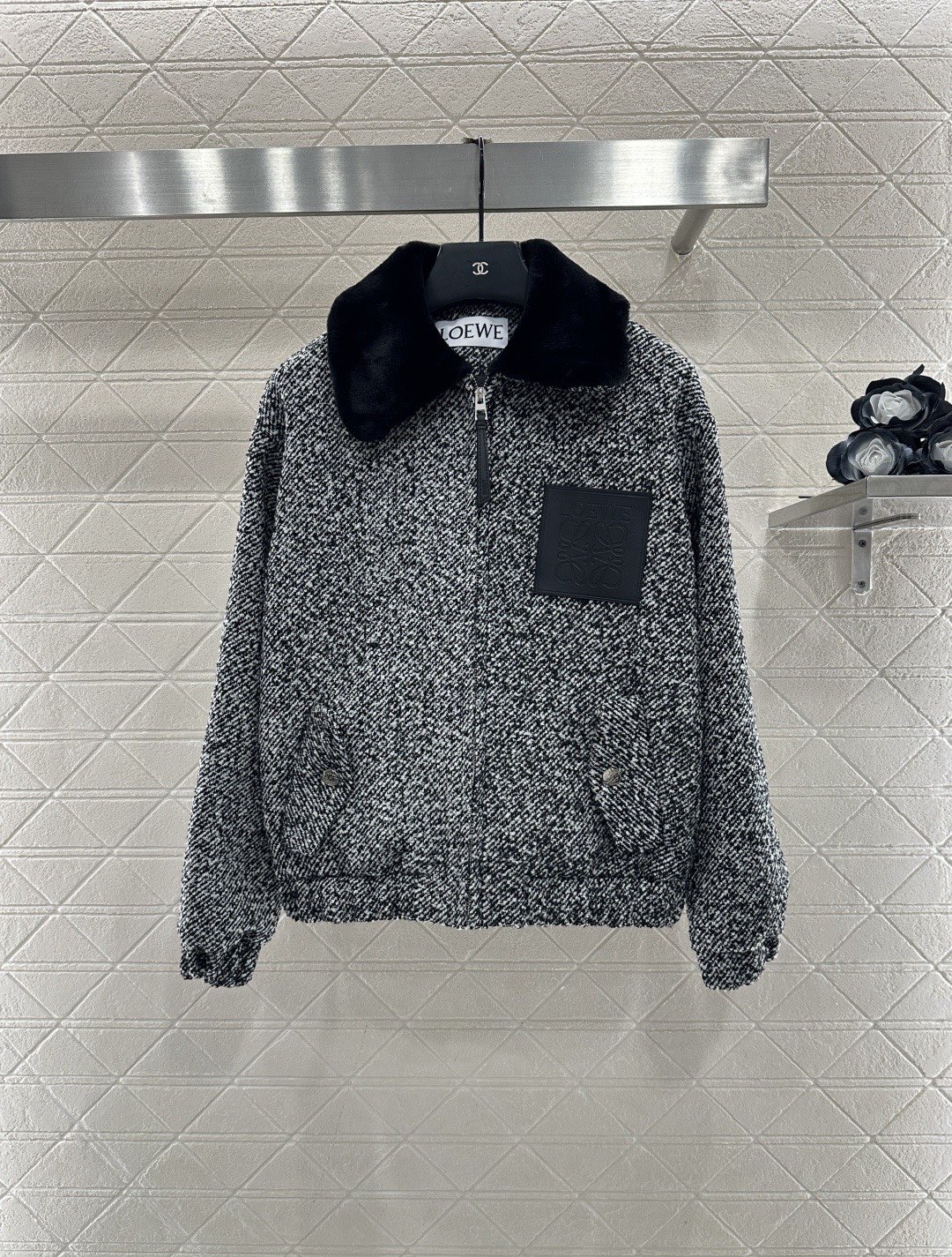 [TOP] LOEWE Fur-collared Wool Coat - Black