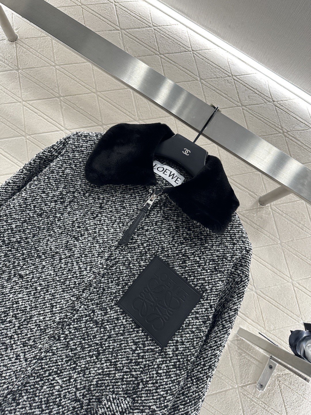 [TOP] LOEWE Fur-collared Wool Coat - Black