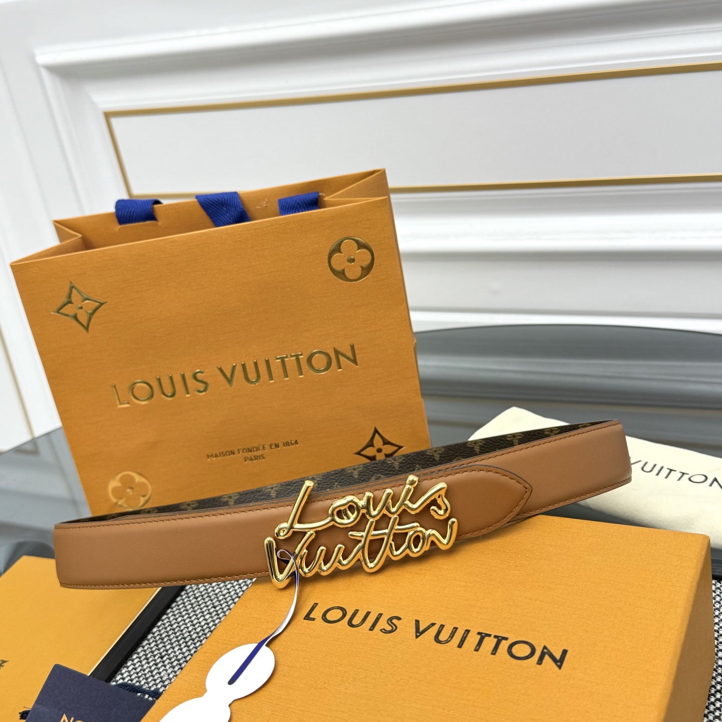 [TOP] Louis Vuitton LV Script Belt  -  Colors