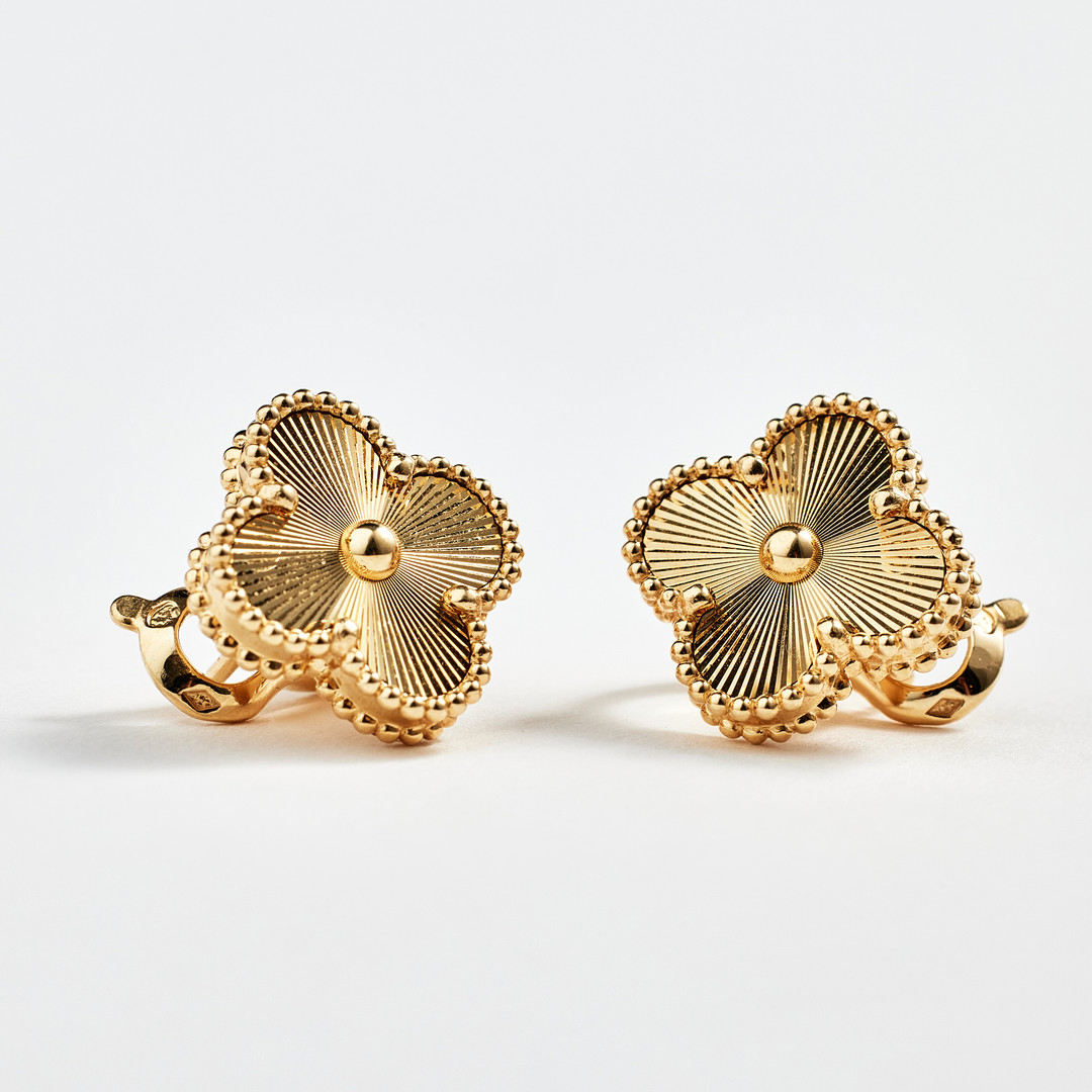 [TOP] Van Cleef & Arpels VCA Vintage Alhambra Earrings - Gold