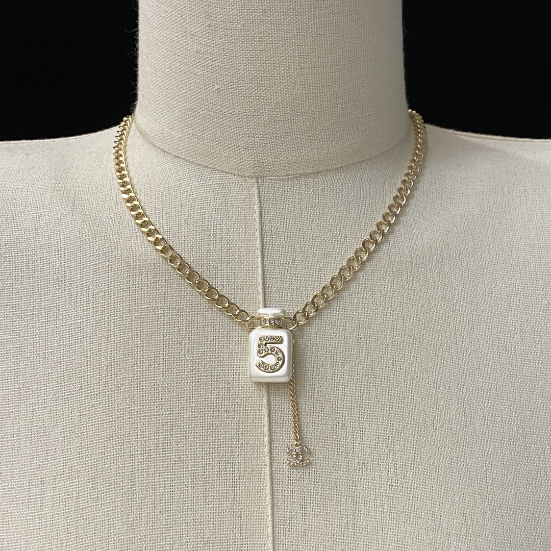 [TOP] CHANEL Necklace - Gold