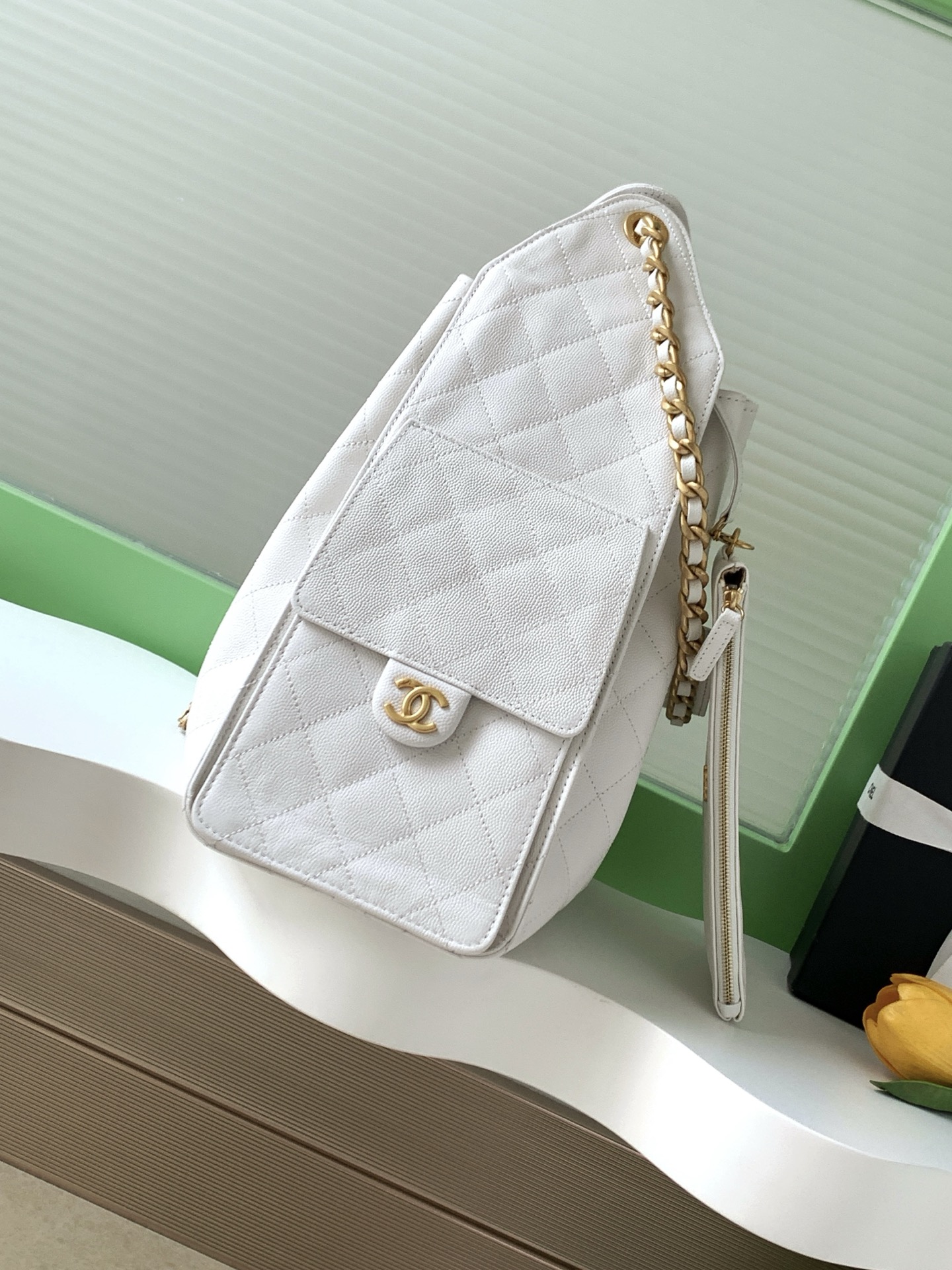 [TOP] CHANEL Caviar Hobo Shopping Bag 30x15x40cm - White