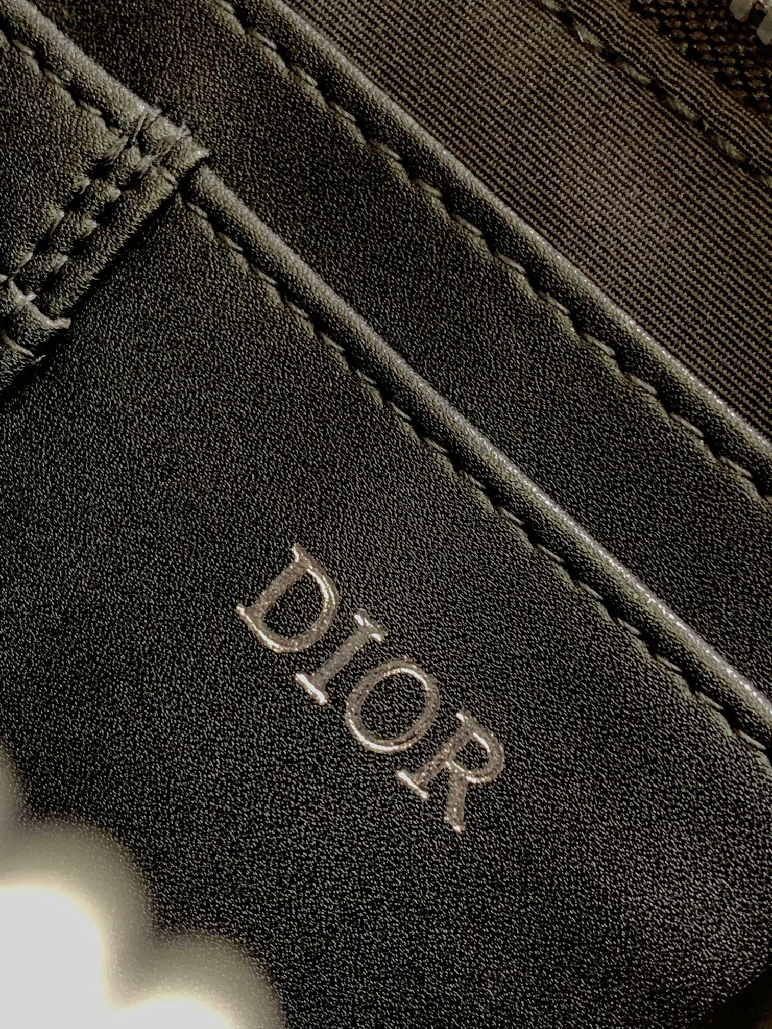 [TOP] Christian Dior ESSENTIALS Bag 17cm*12.5cm - Black