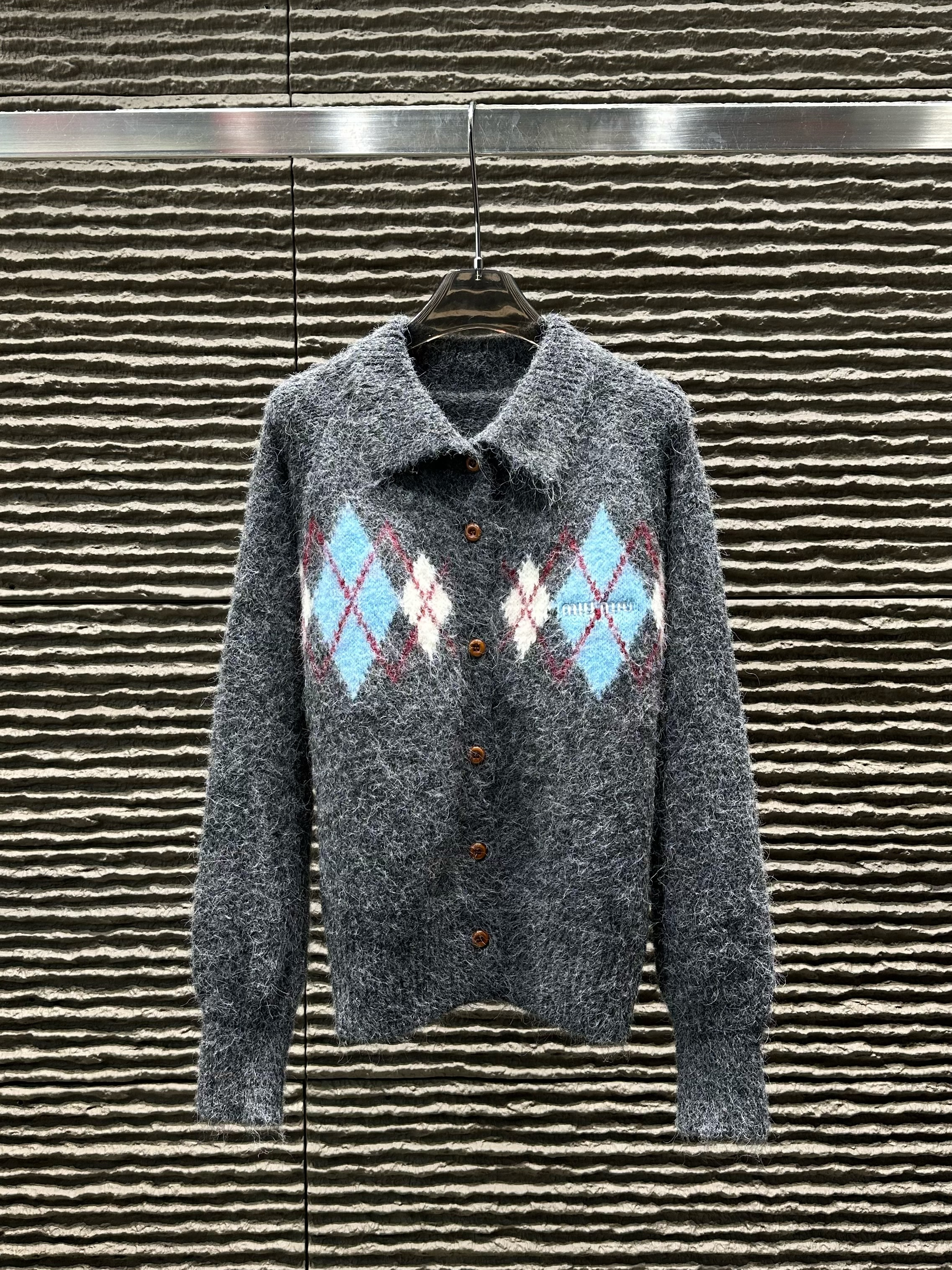 [TOP] Miu Miu Sweater - 2 Colors