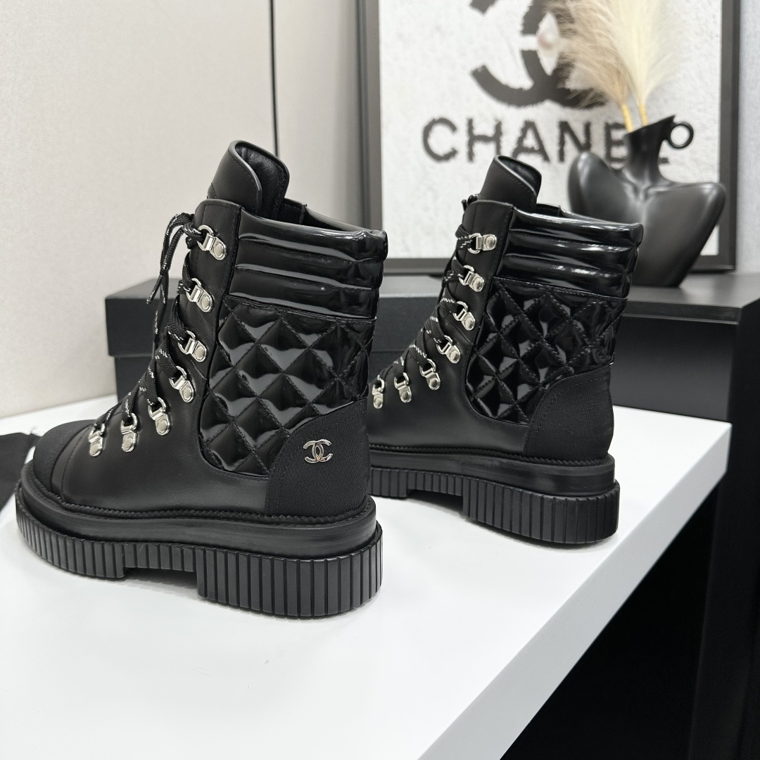 [TOP] CHANEL Short Boots - Black