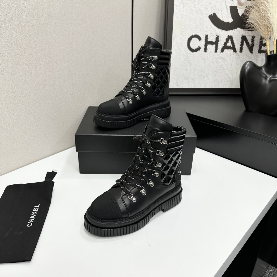 [TOP] CHANEL Short Boots - Black