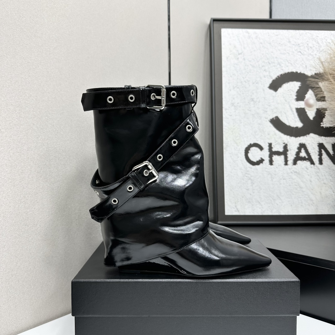 [TOP] CHANEL Boots with Shiny Leather - 2 Color