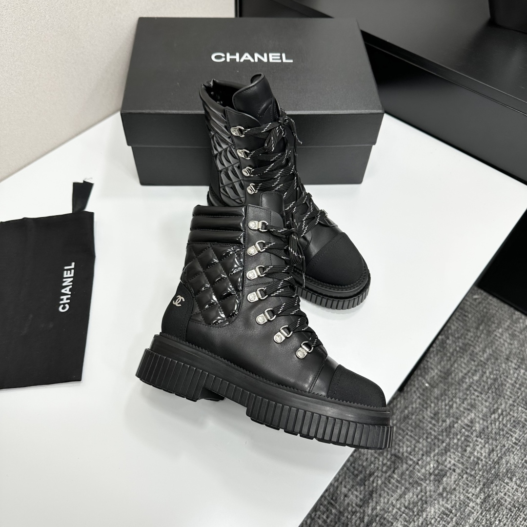 [TOP] CHANEL Short Boots - Black