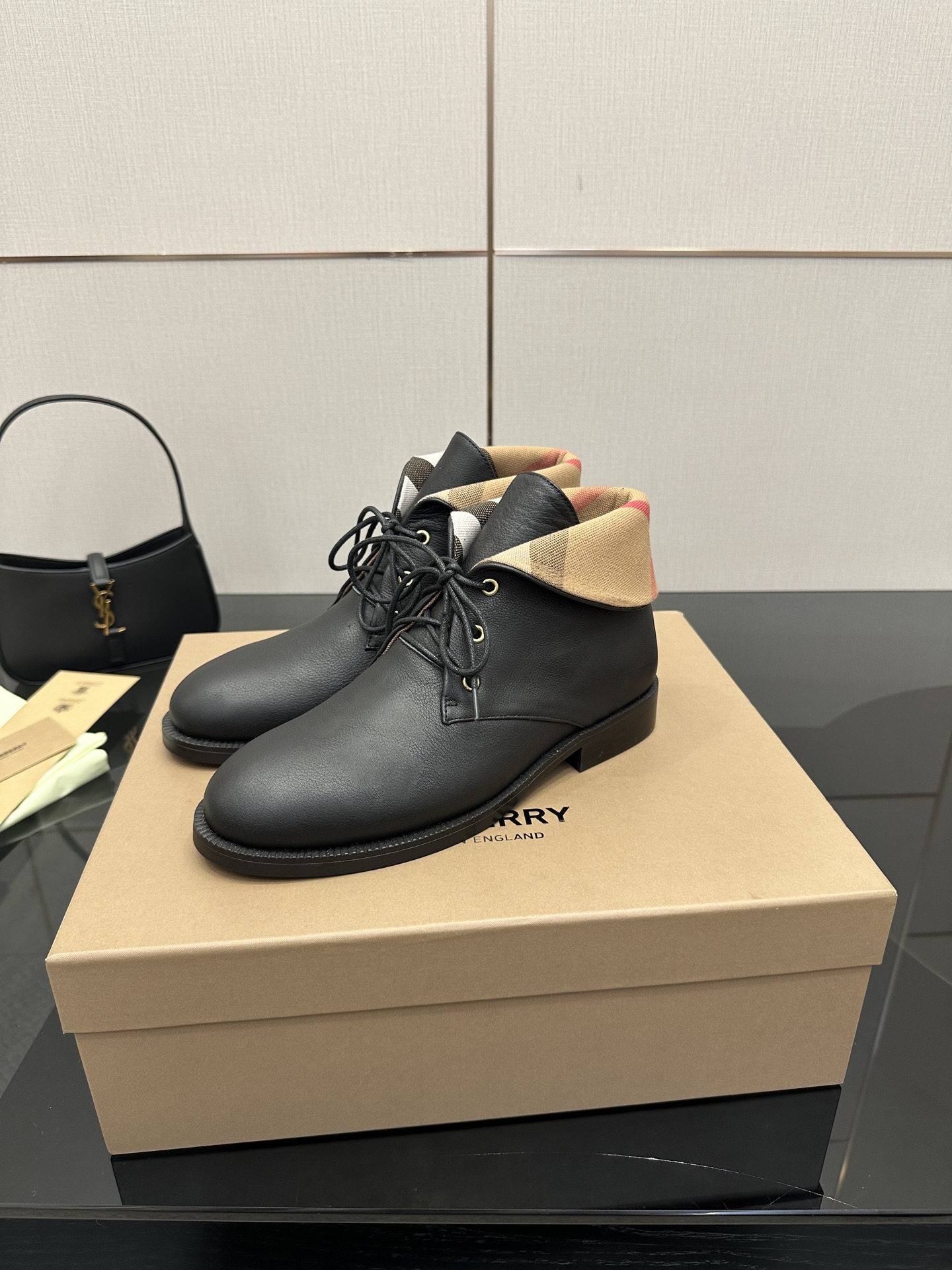 [TOP] BURBERRY High Heels Short Boots - 3 Color