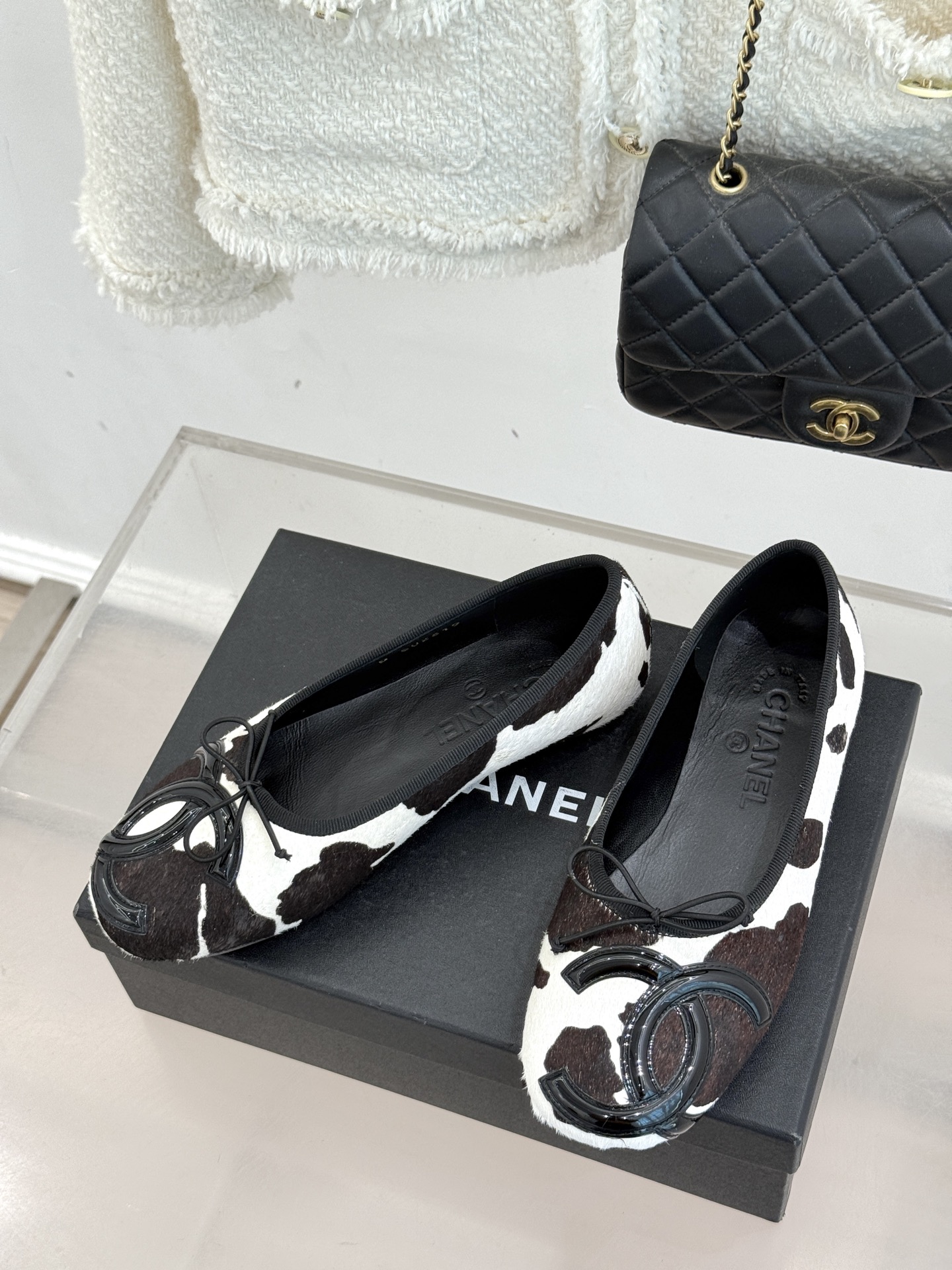 [TOP] CHANEL Flat Shoes with Bow and Leopard Print - 3 Colors