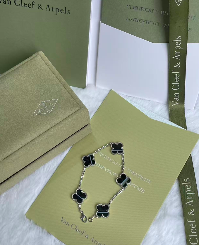 [TOP] Van Cleef & Arpels VCA  Bracelet - Black