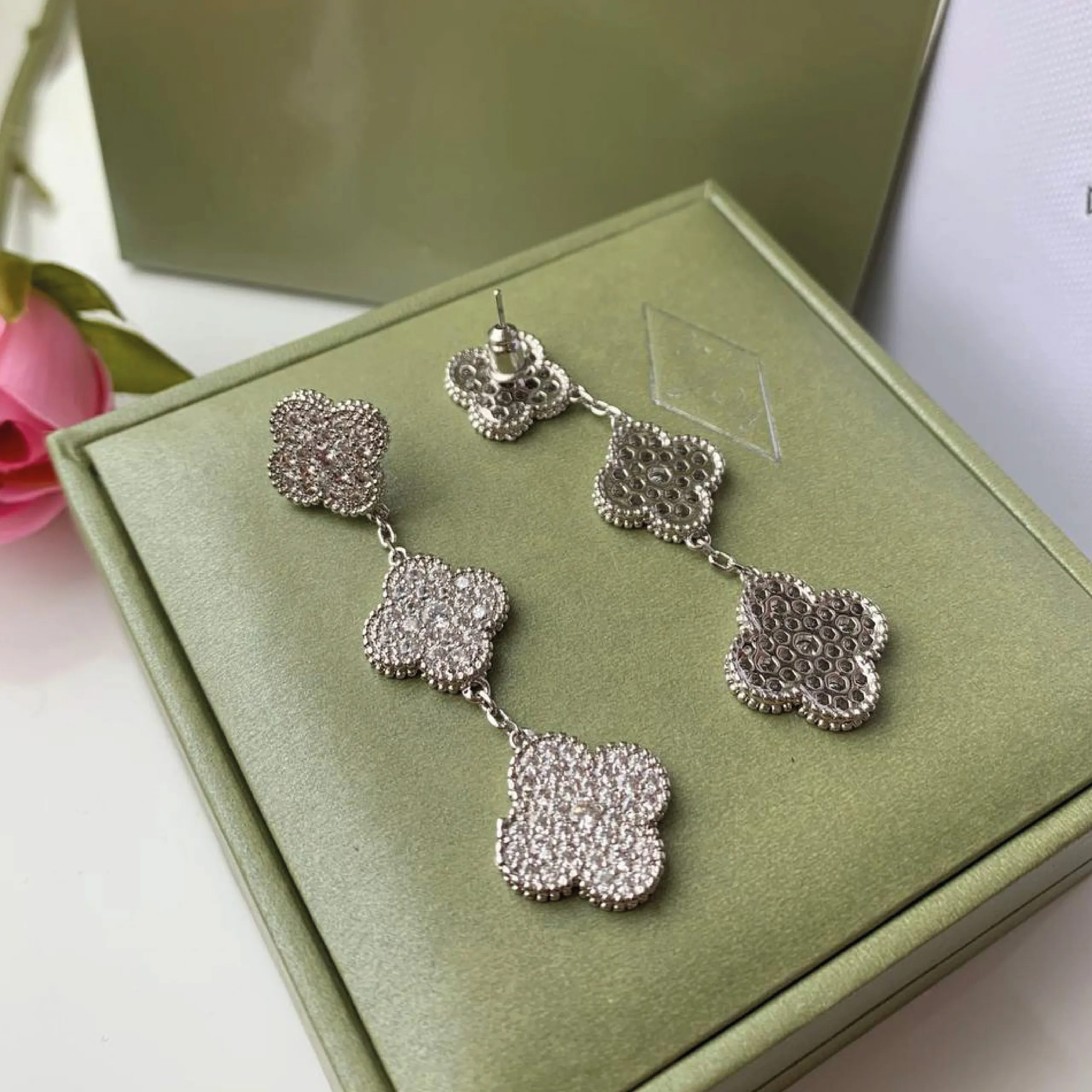 [TOP] Van Cleef & Arpels VCA Tri-Motifs Earrings with Stones - Silver
