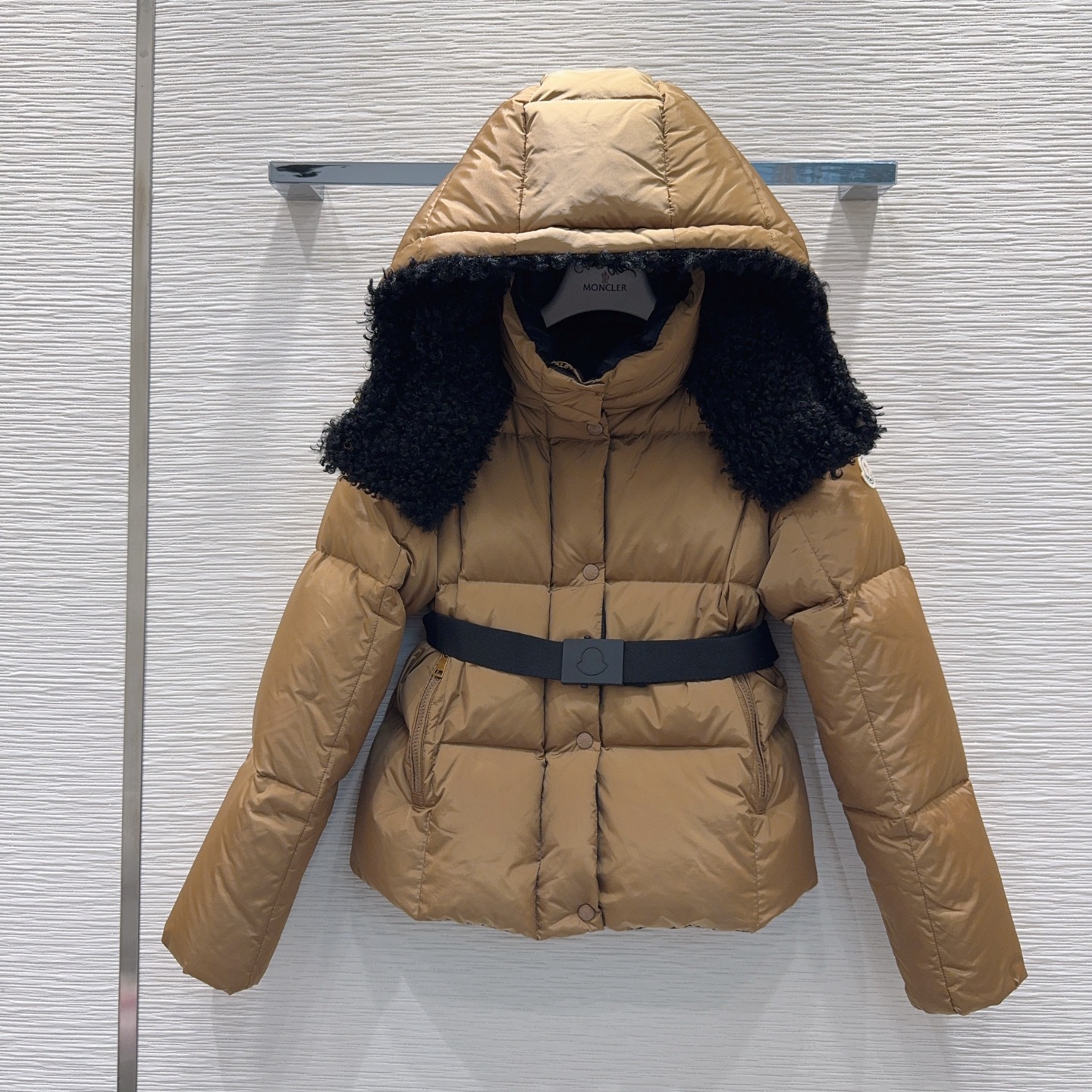 [TOP] Moncler Women's Down Jacket - 2 Colors