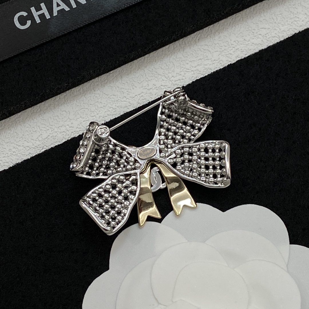 [TOP] CHANEL Bow Brooch - Gold