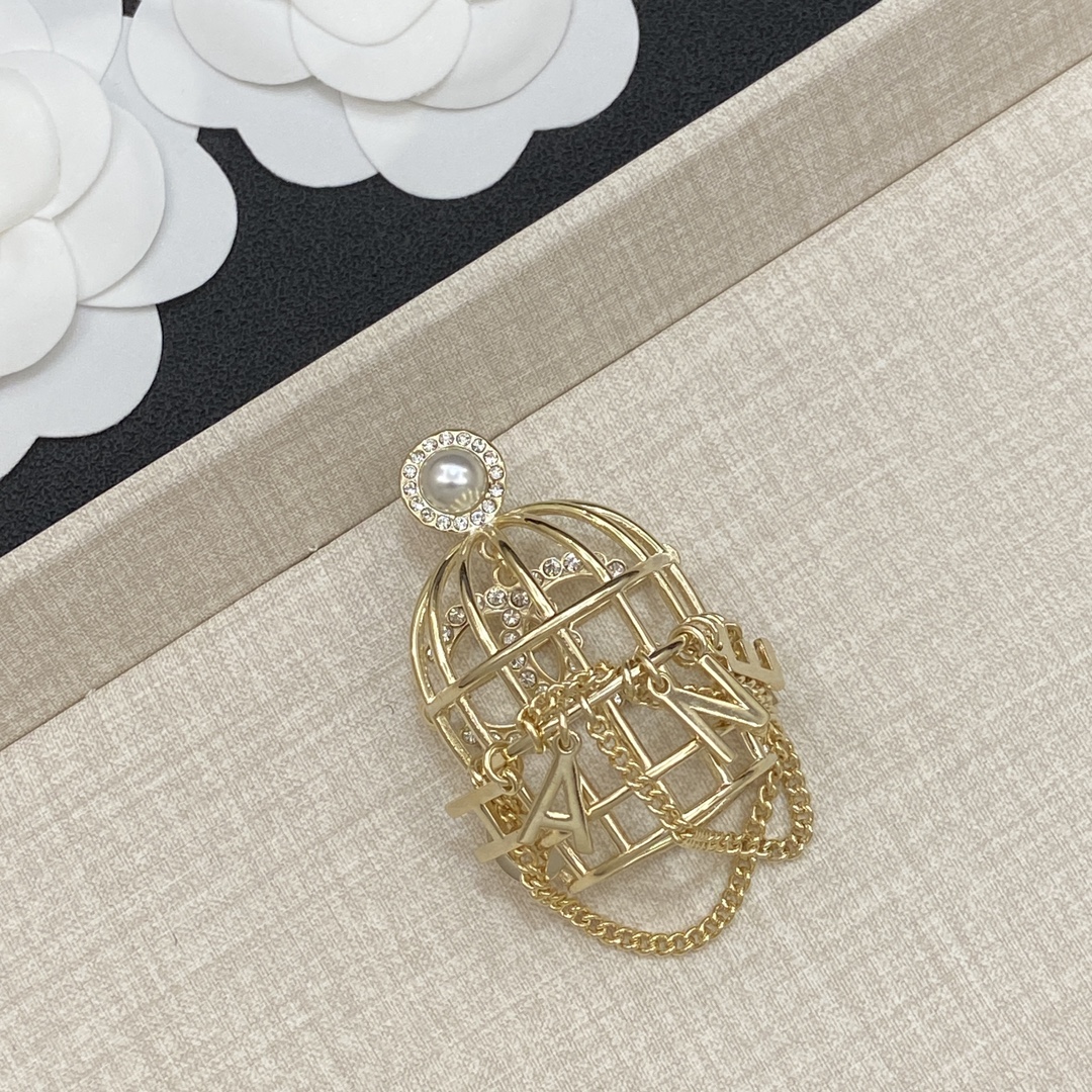 [TOP] CHANEL Cage Brooch - Gold
