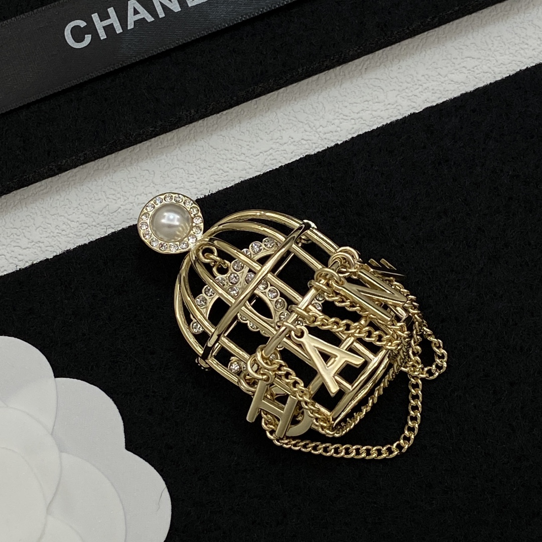 [TOP] CHANEL Cage Brooch - Gold