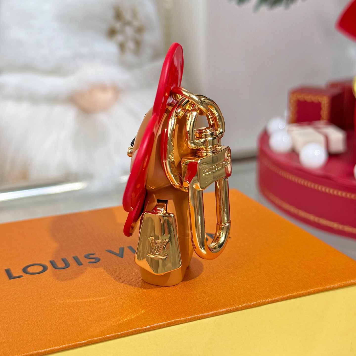 [TOP] Louis Vuitton LV  Vivienne Doll Pendant- Red