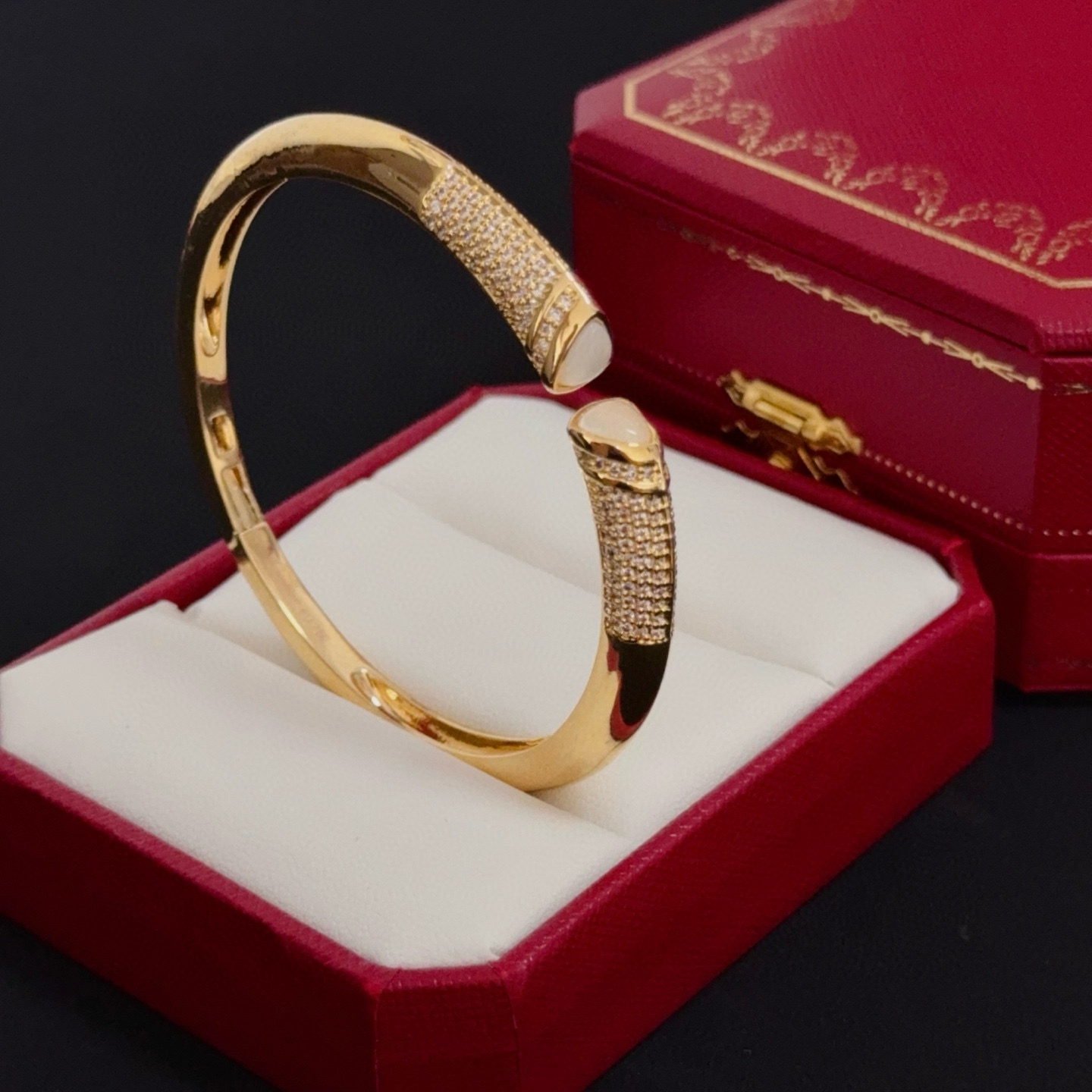 [TOP] Cartier Open Bracelet - Gold