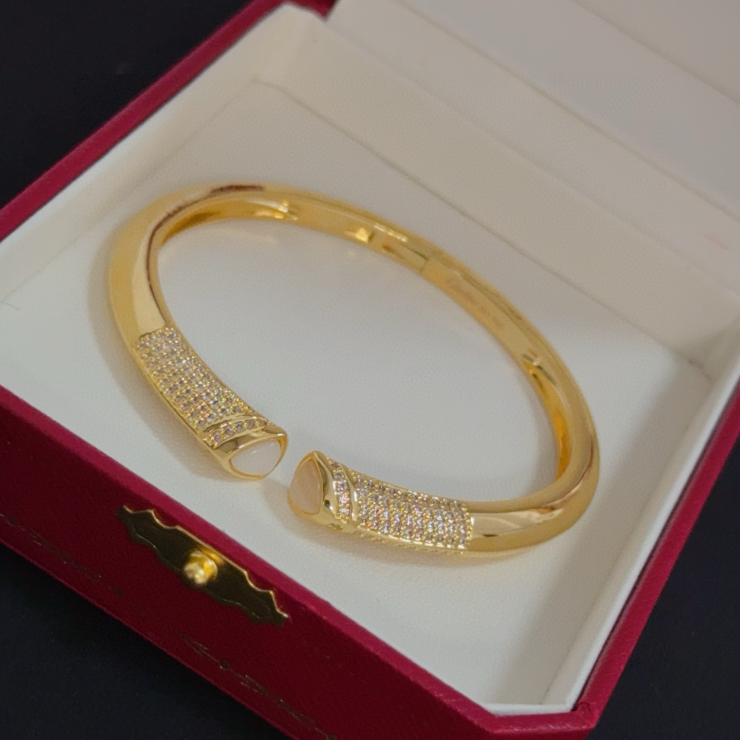 [TOP] Cartier Open Bracelet - Gold