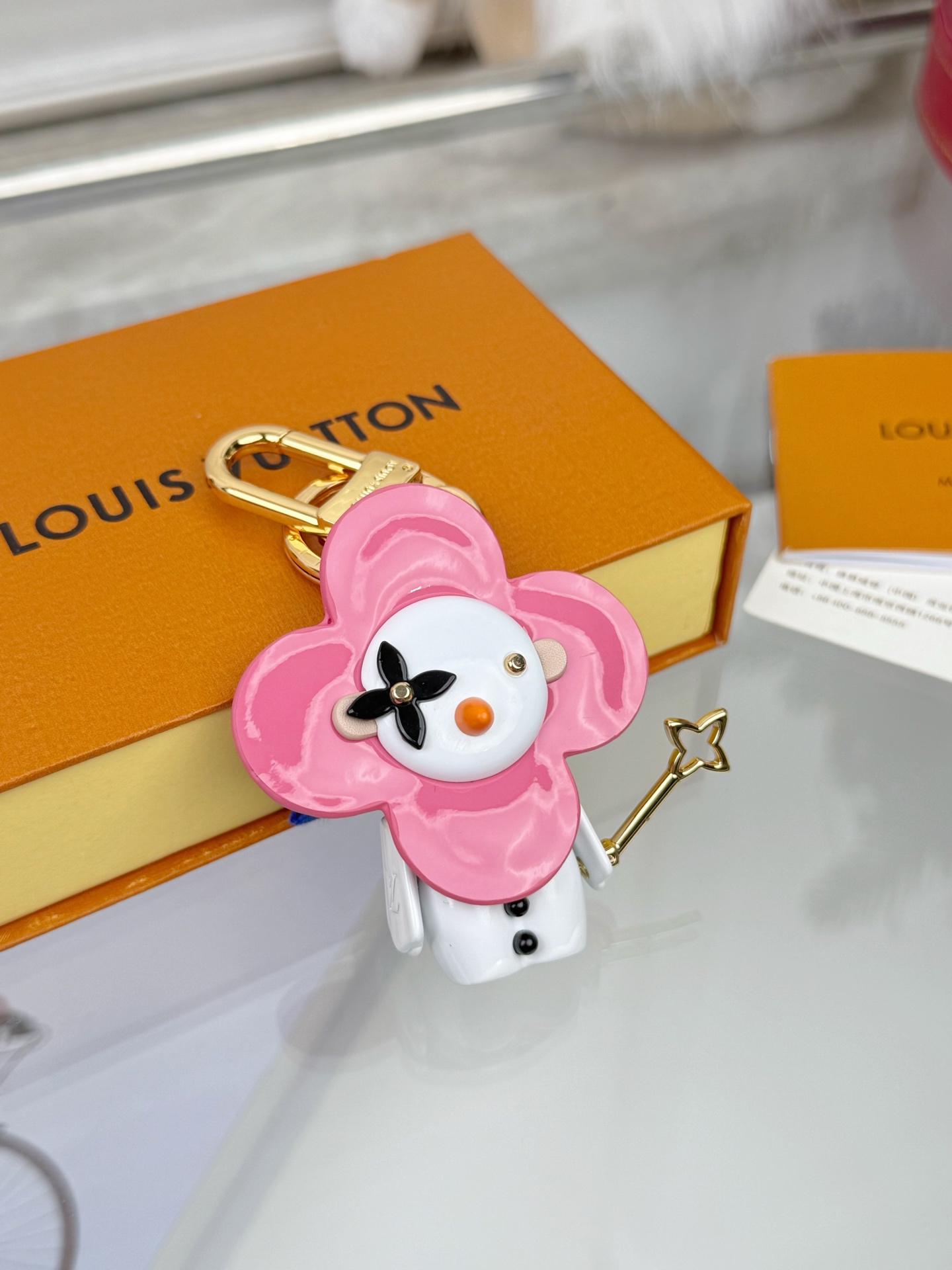 [TOP] Louis Vuitton LV  Vivienne Doll Pendant- Pink