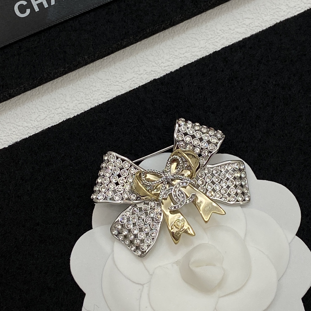 [TOP] CHANEL Bow Brooch - Gold