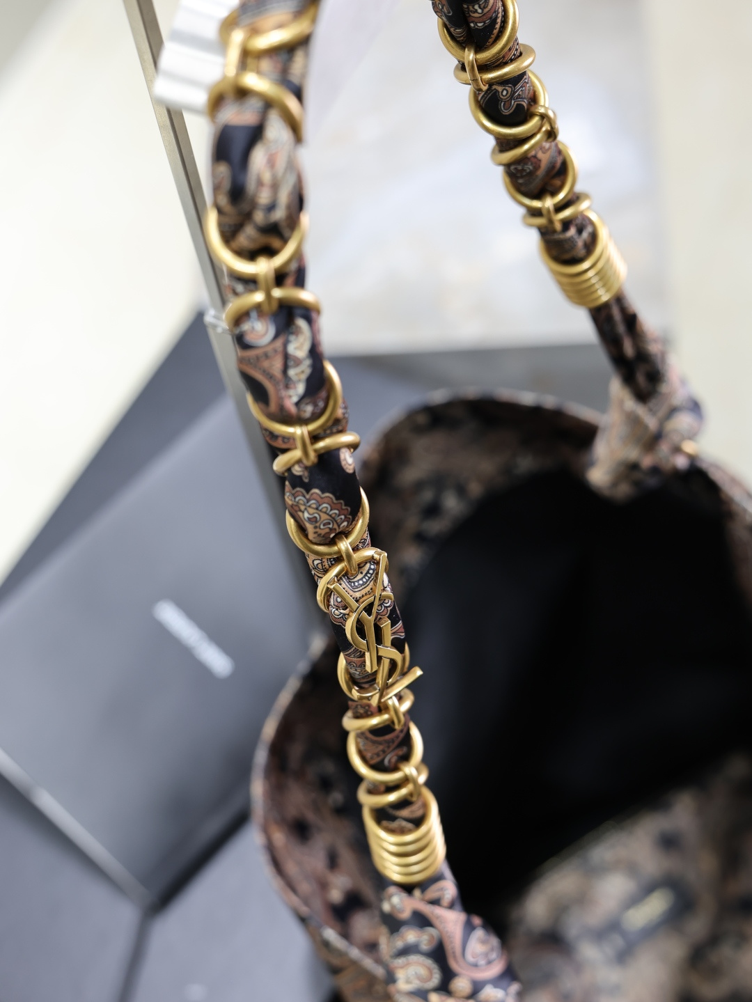 [TOP] Yves Saint Laurent YSL Le Cassandre  Jewelry Chain  Bag with Bohemian Style 40×50×1cm - Brown