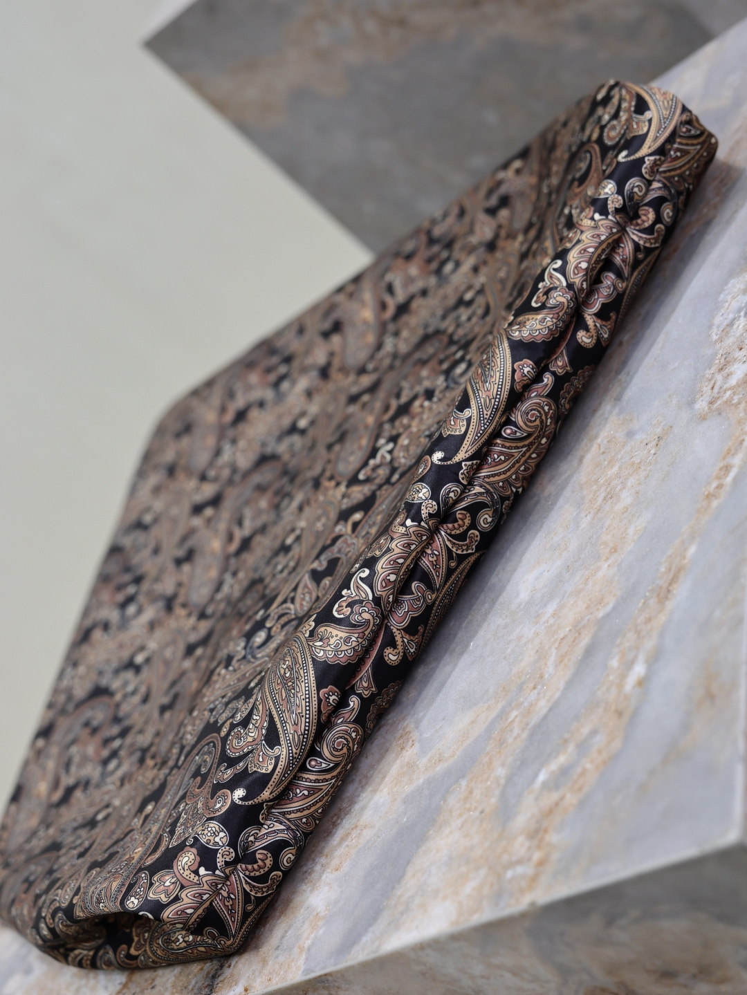 [TOP] Yves Saint Laurent YSL Le Cassandre  Jewelry Chain  Bag with Bohemian Style 40×50×1cm - Brown