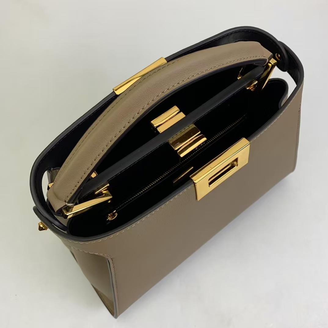 [TOP] FENDI Peekaboo Essentially 27cm Bag - Tan
