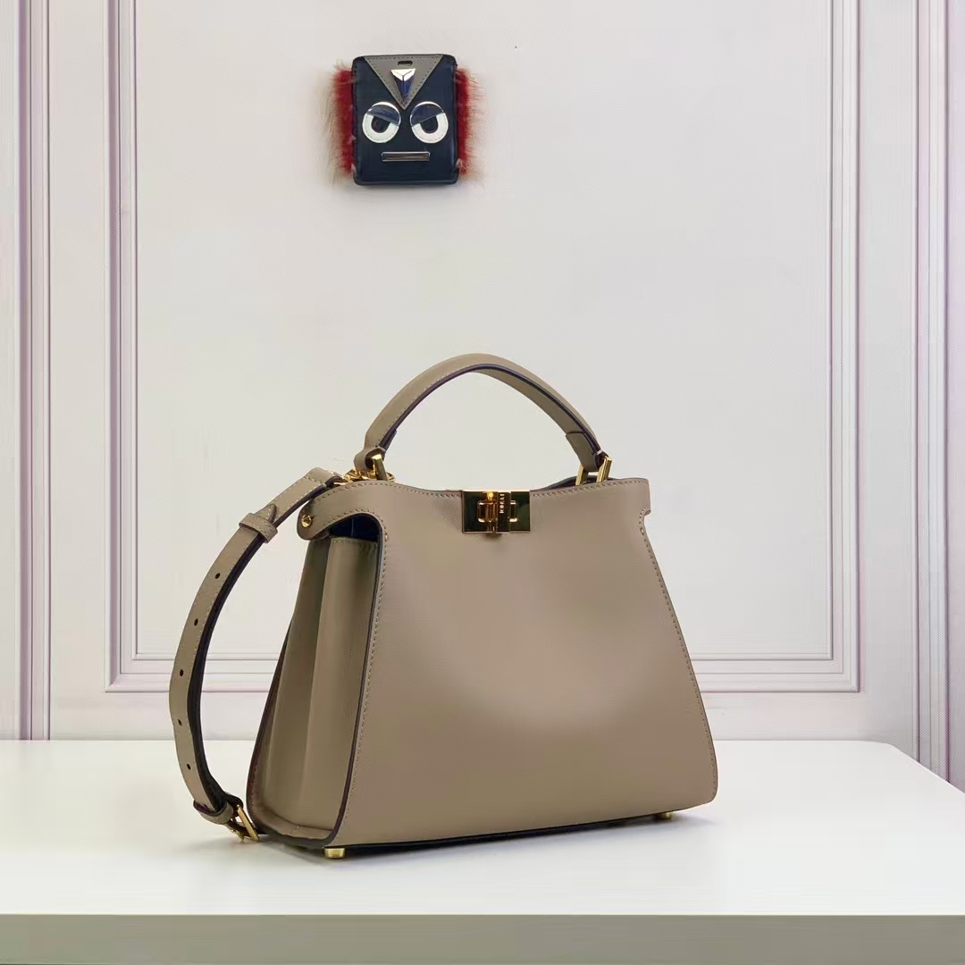 [TOP] FENDI Peekaboo Essentially 27cm Bag - Tan