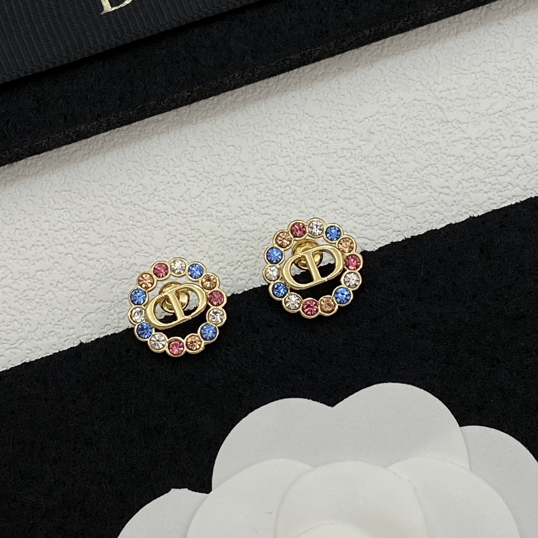 [TOP] Christian Dior Earrings - Gold