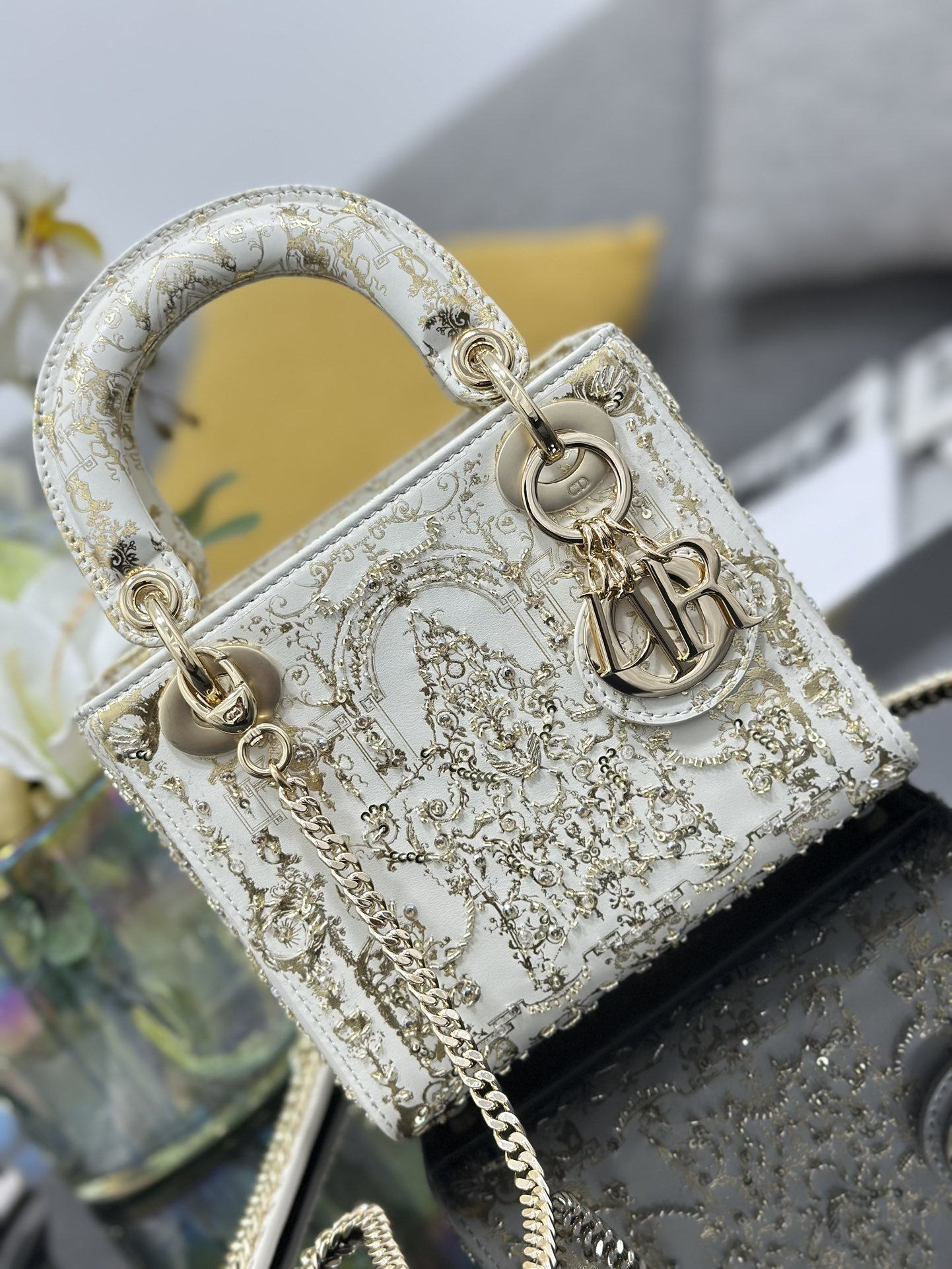 [TOP] Christian Dior Lady Dior Bag 17x15x7 cm - White