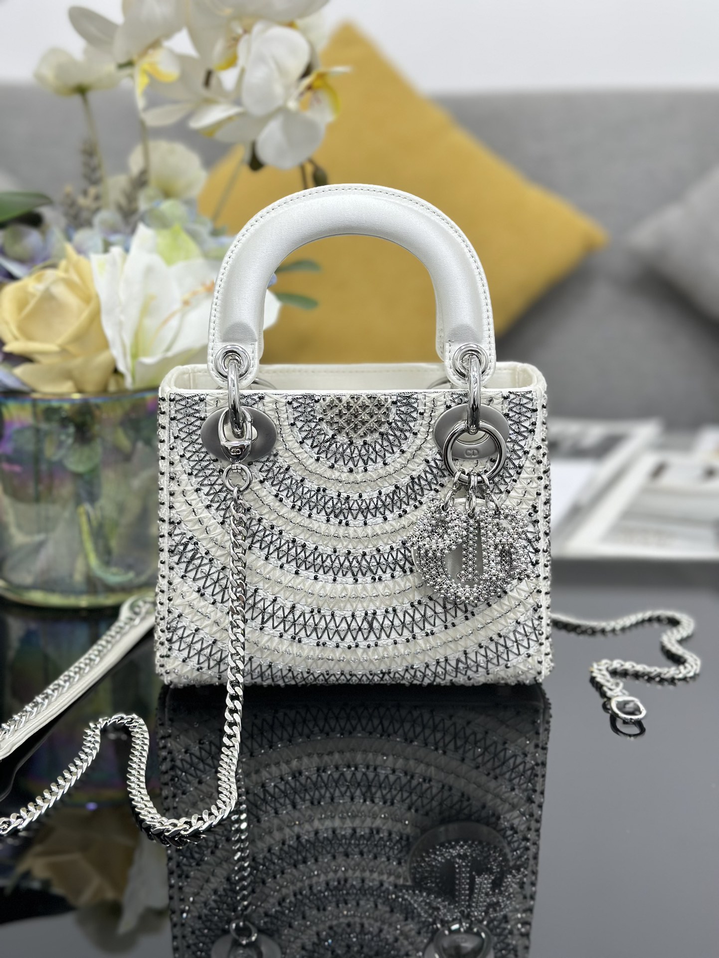 [TOP] Christian Dior Lady Dior Bag 17x15x7 cm - White