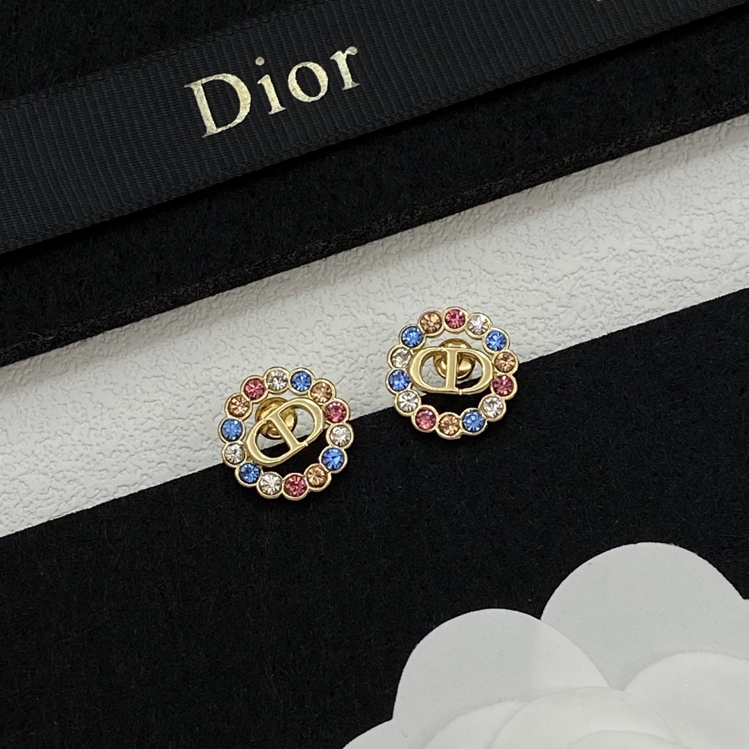 [TOP] Christian Dior Earrings - Gold