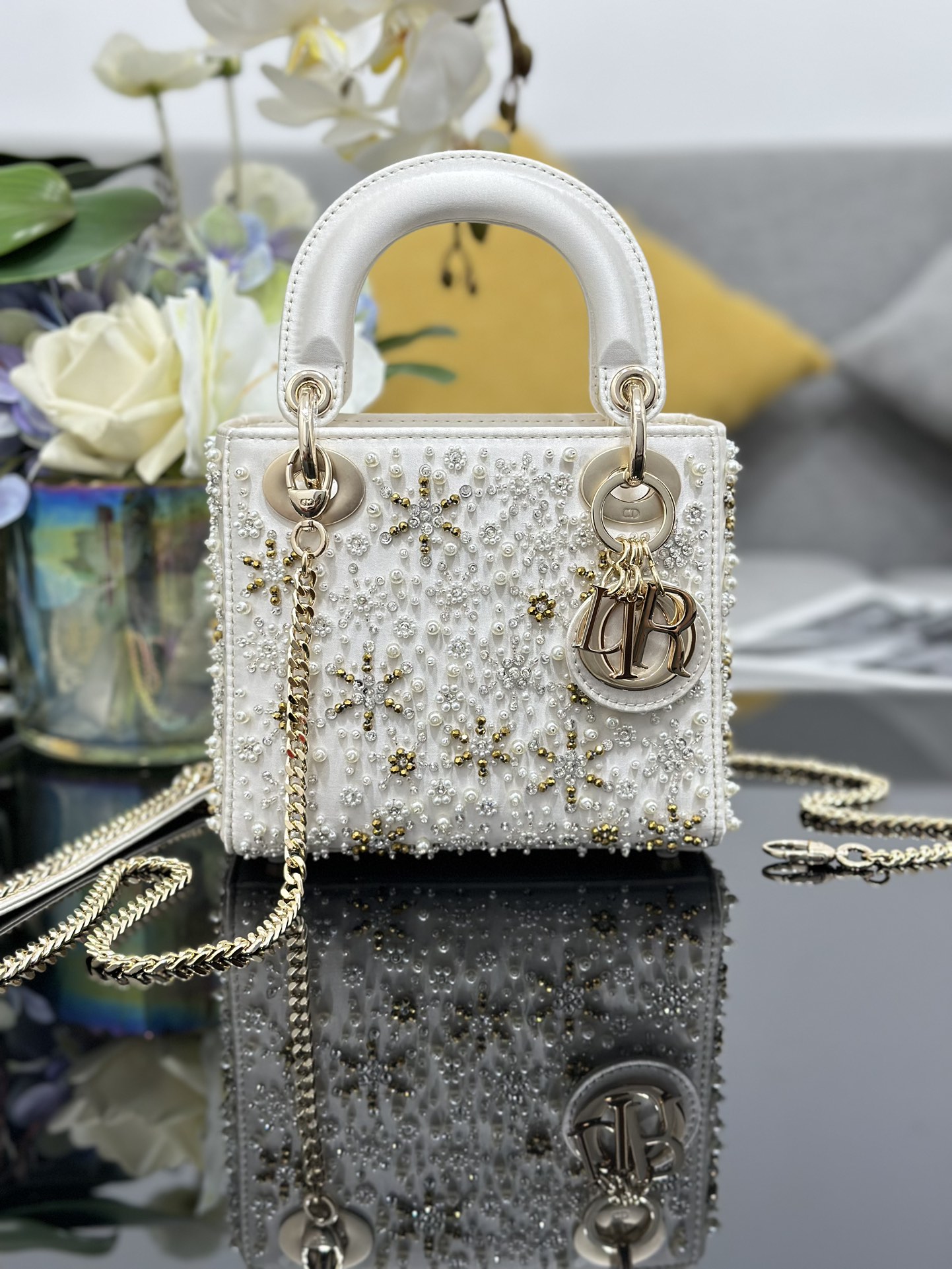 [TOP] Christian Dior Lady Dior Bag 17x15x7 cm - White