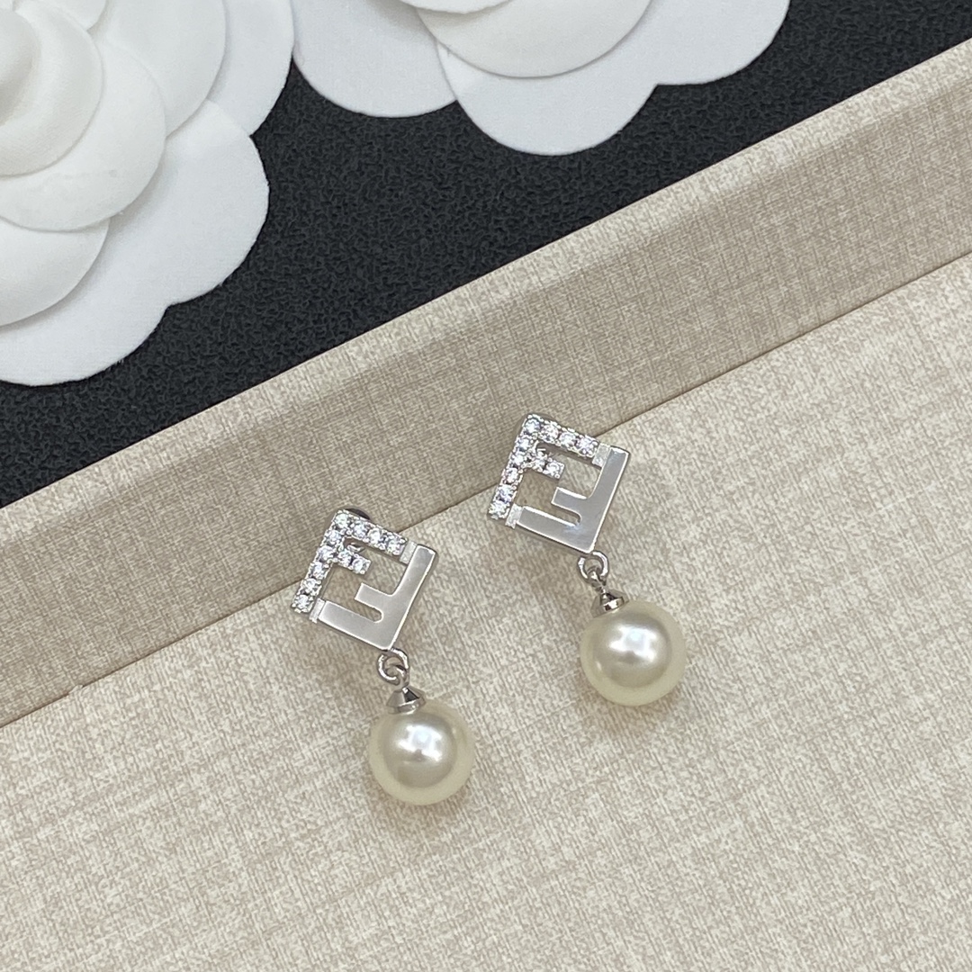 [TOP] FENDI FF Earrings - 2 Colors