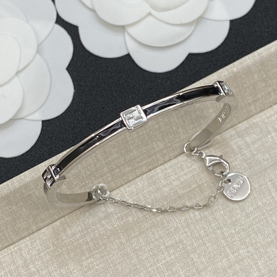 [TOP] FENDI Bracelets - 2 Colour