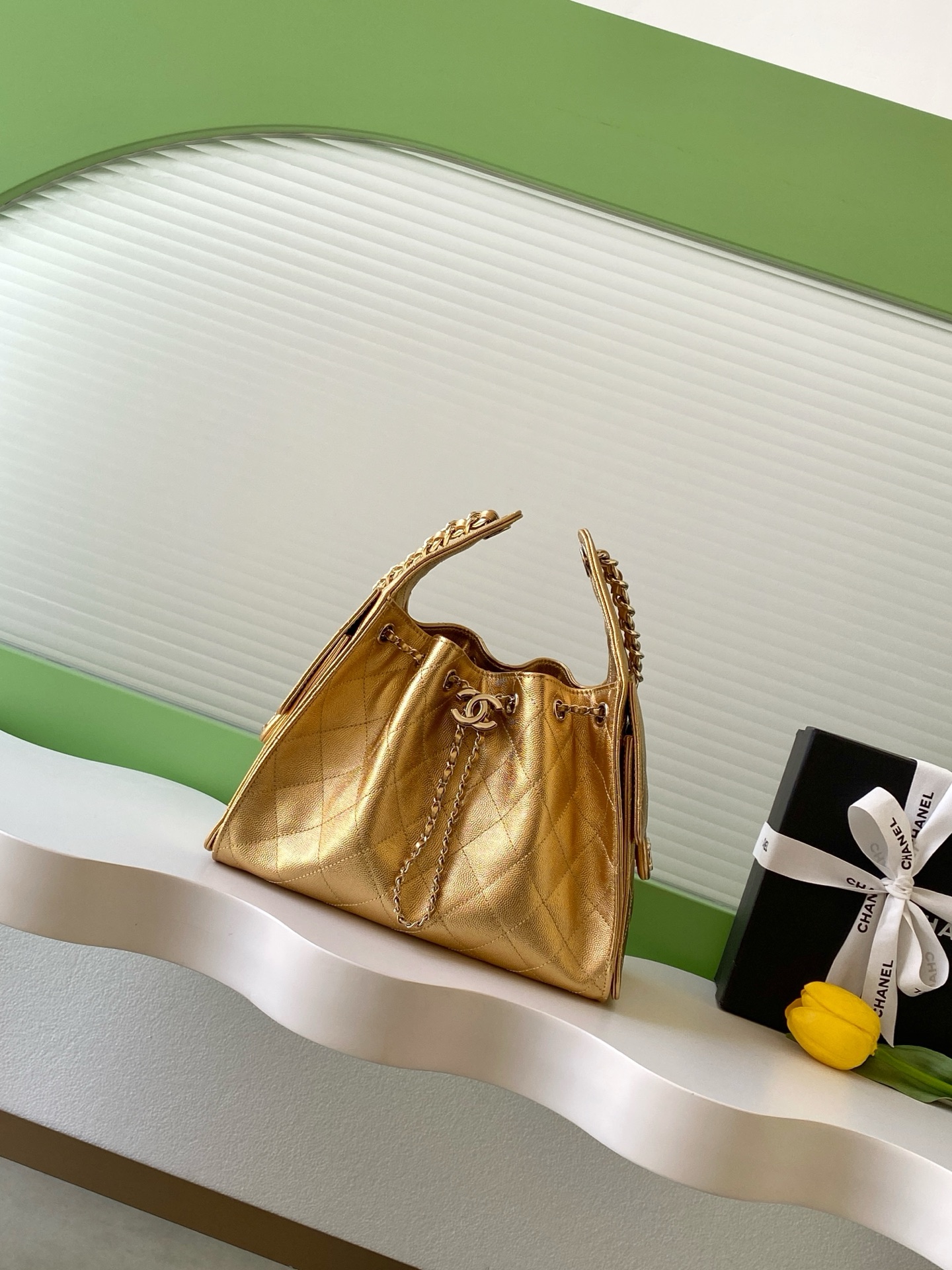 [TOP] CHANEL Hobo Shopping Bag 26x30x14cm/30x15x40cm - Gold